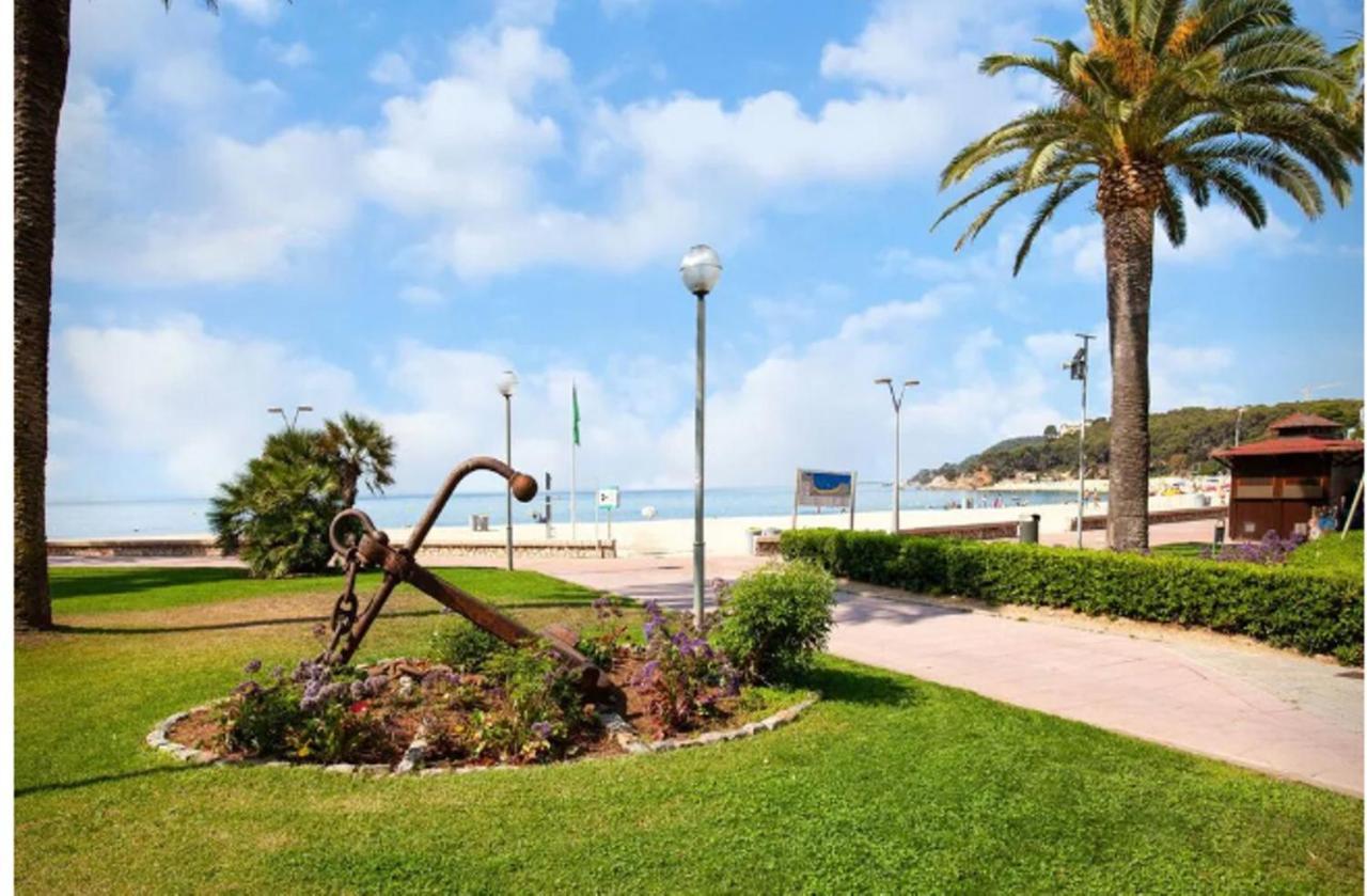 One Bedroom Flat In Fenals Lloret De Mar For 4 People Εξωτερικό φωτογραφία